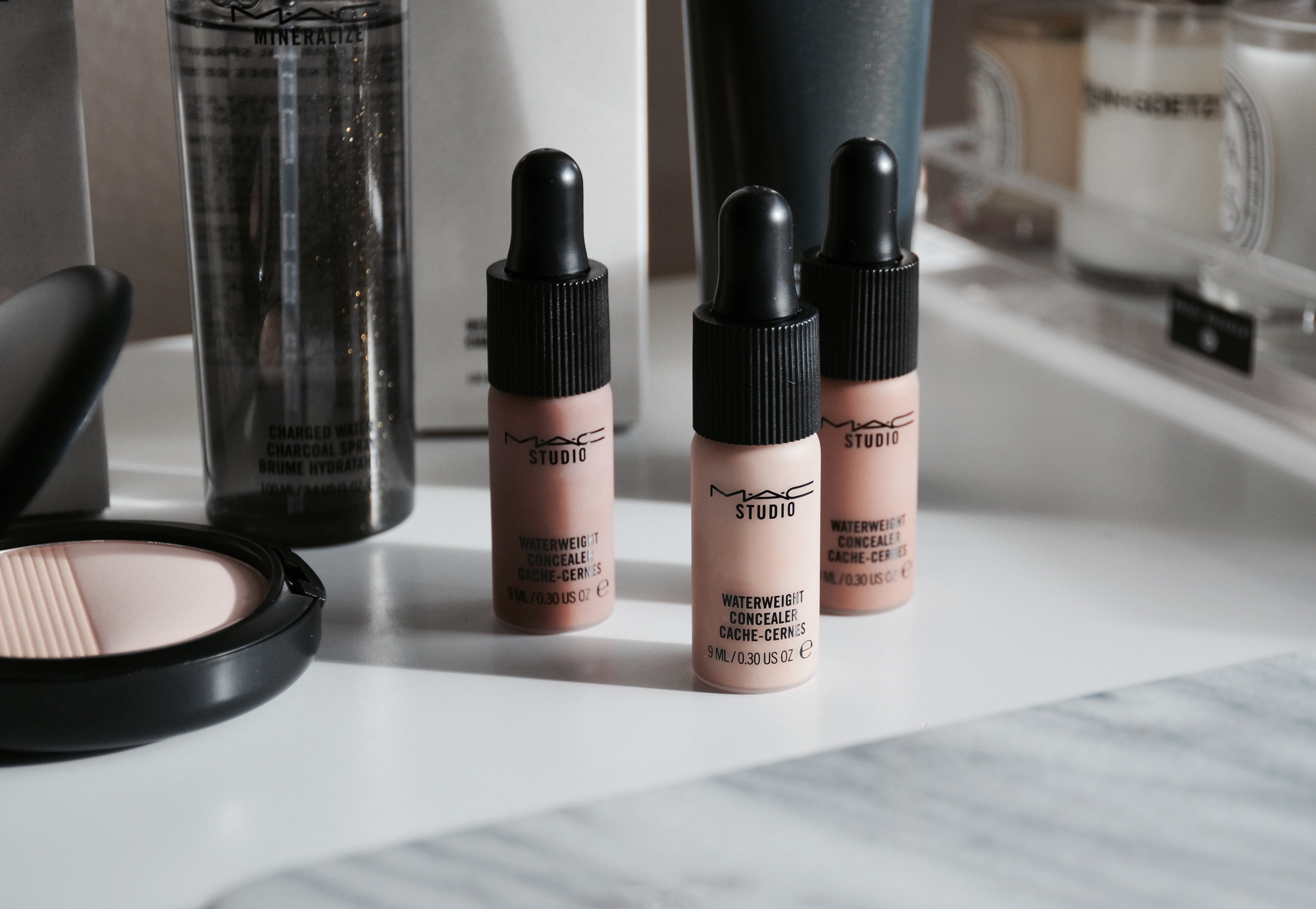 gå ind Postnummer Necklet Mac Studio Waterweight Concealer & Powder + Some New Skincare Releases -  Makeup-Sessions