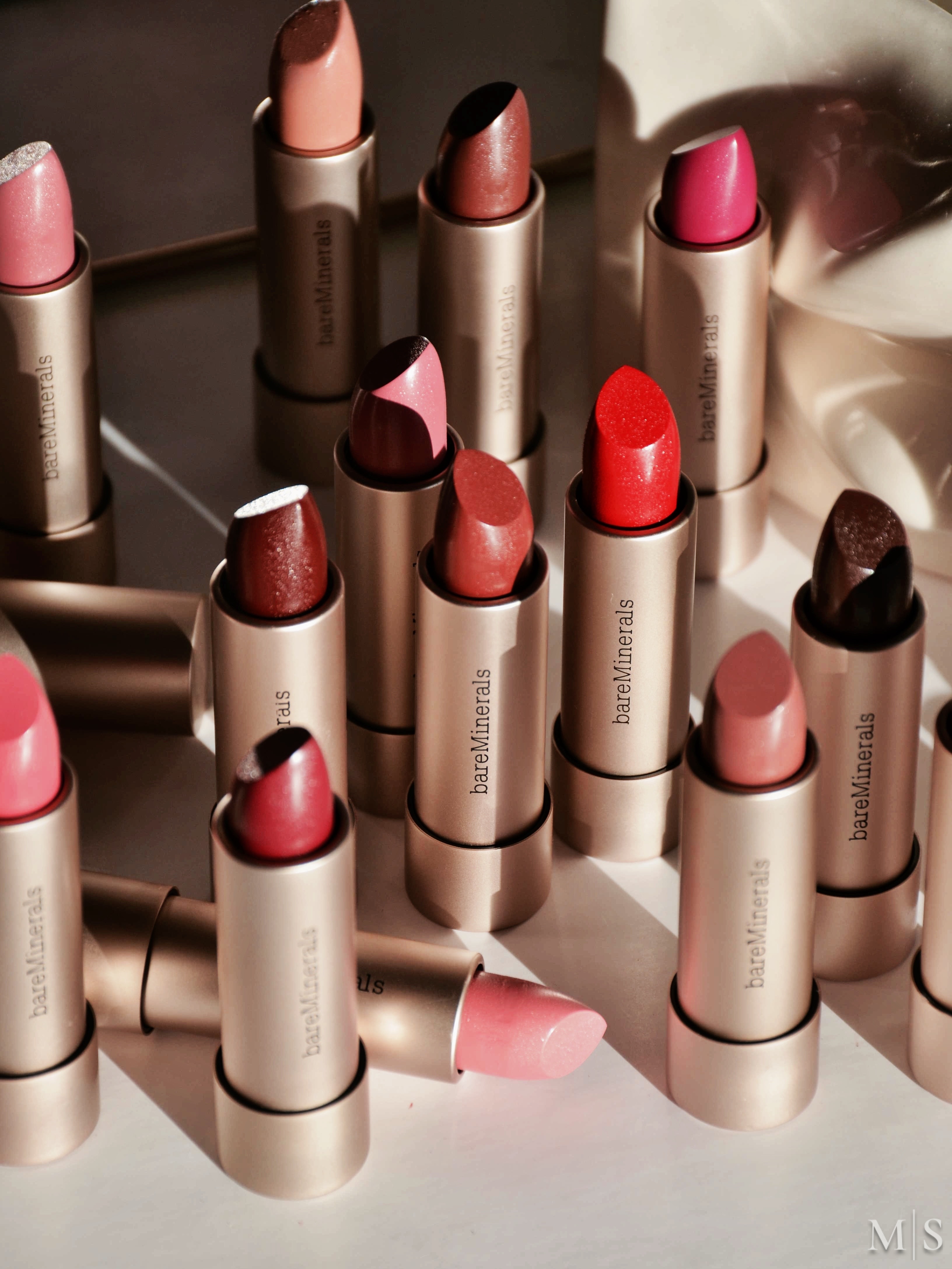 bareMinerals Mineralist Hydra-Smoothing Lipstick